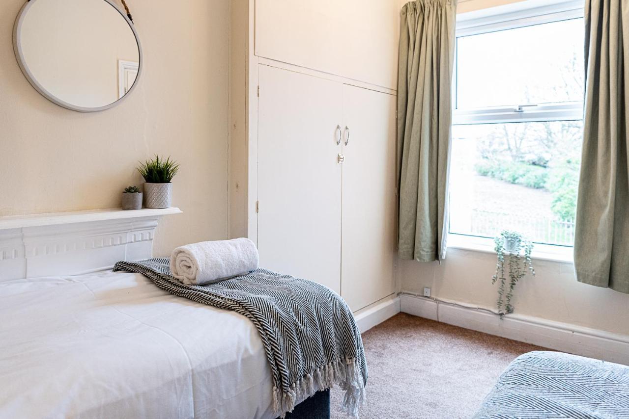 2 Bed, Up To 6 Guests Near Chester City Centre المظهر الخارجي الصورة